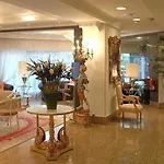 Centro Artheus 호텔 4*