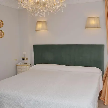 Szálloda Centro Artheus 4*