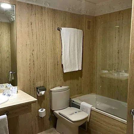 Centro Artheus מלון 4*