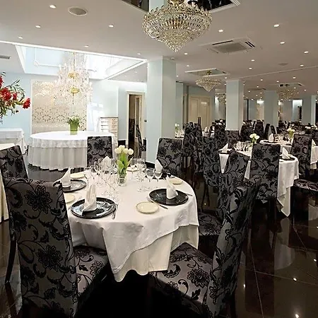 Centro Artheus 4* סלאמנקה
