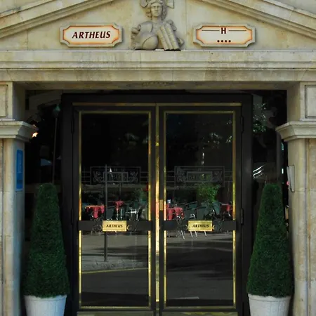 מלון Centro Artheus 4*