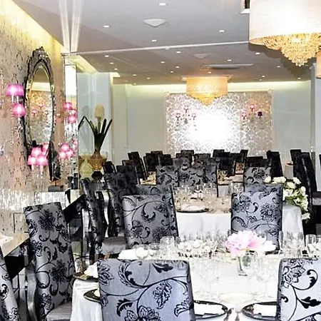 Hotel Artheus Carmelitas