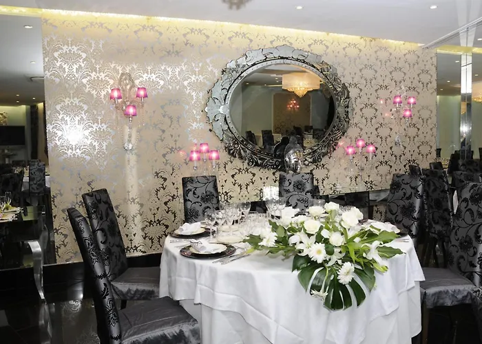 萨拉曼卡阿特尤斯卡梅丽塔斯酒店 4*