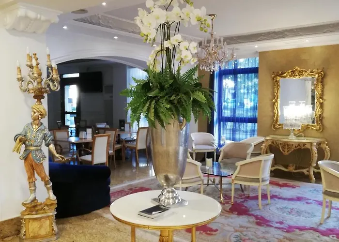 萨拉曼卡阿特尤斯卡梅丽塔斯酒店 4* 萨拉曼卡