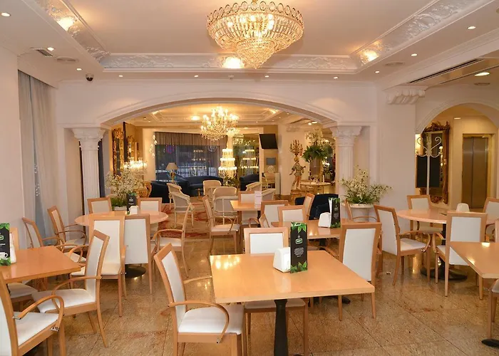 Artheus Carmelitas ホテル 4*